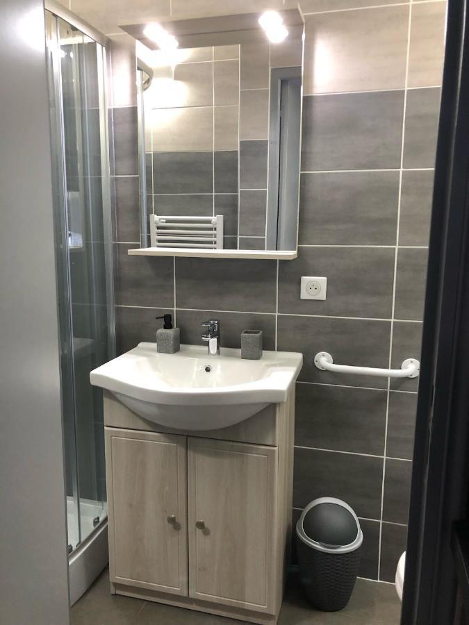 Chambres D'Hotes Chez Florence Montmerle-sur-Saone Esterno foto