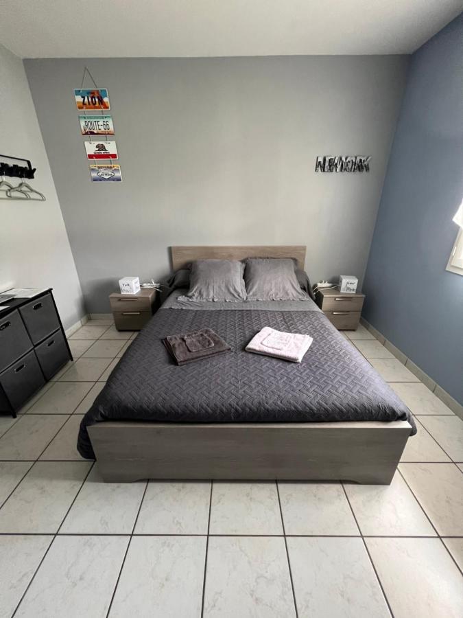 Chambres D'Hotes Chez Florence Montmerle-sur-Saone Esterno foto